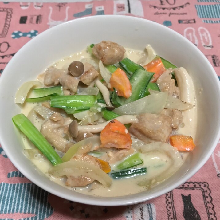 大豆ミート入り豆乳味噌クリーム煮